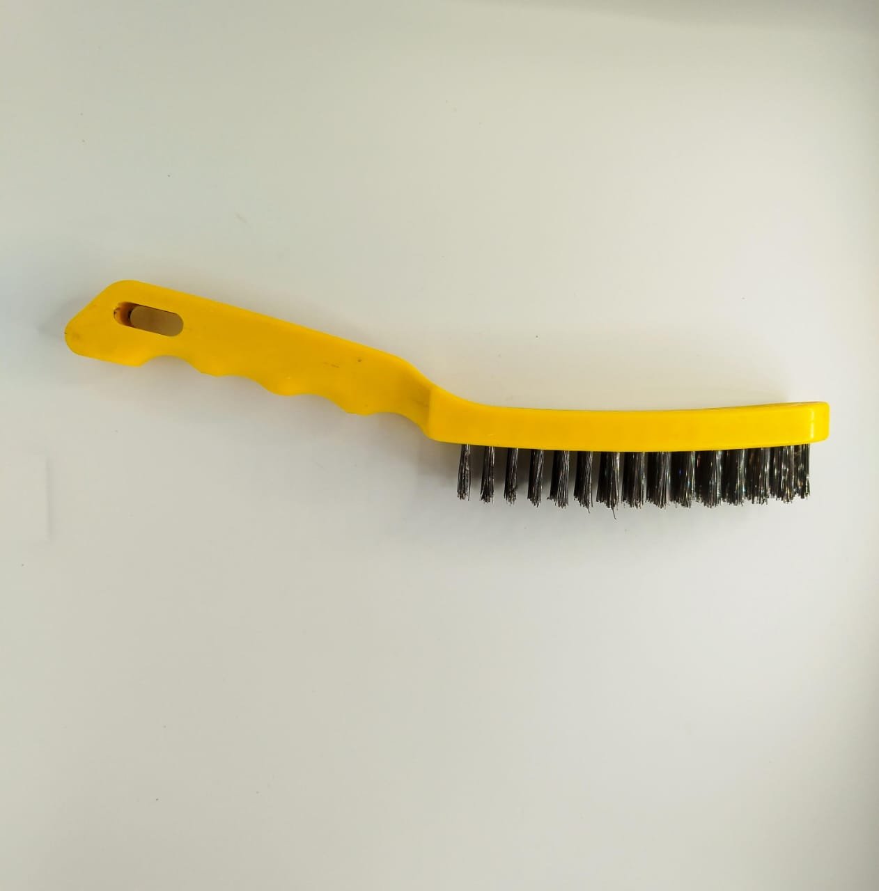 CEPILLO ALAMBRE MANGO PVC AMARILLO