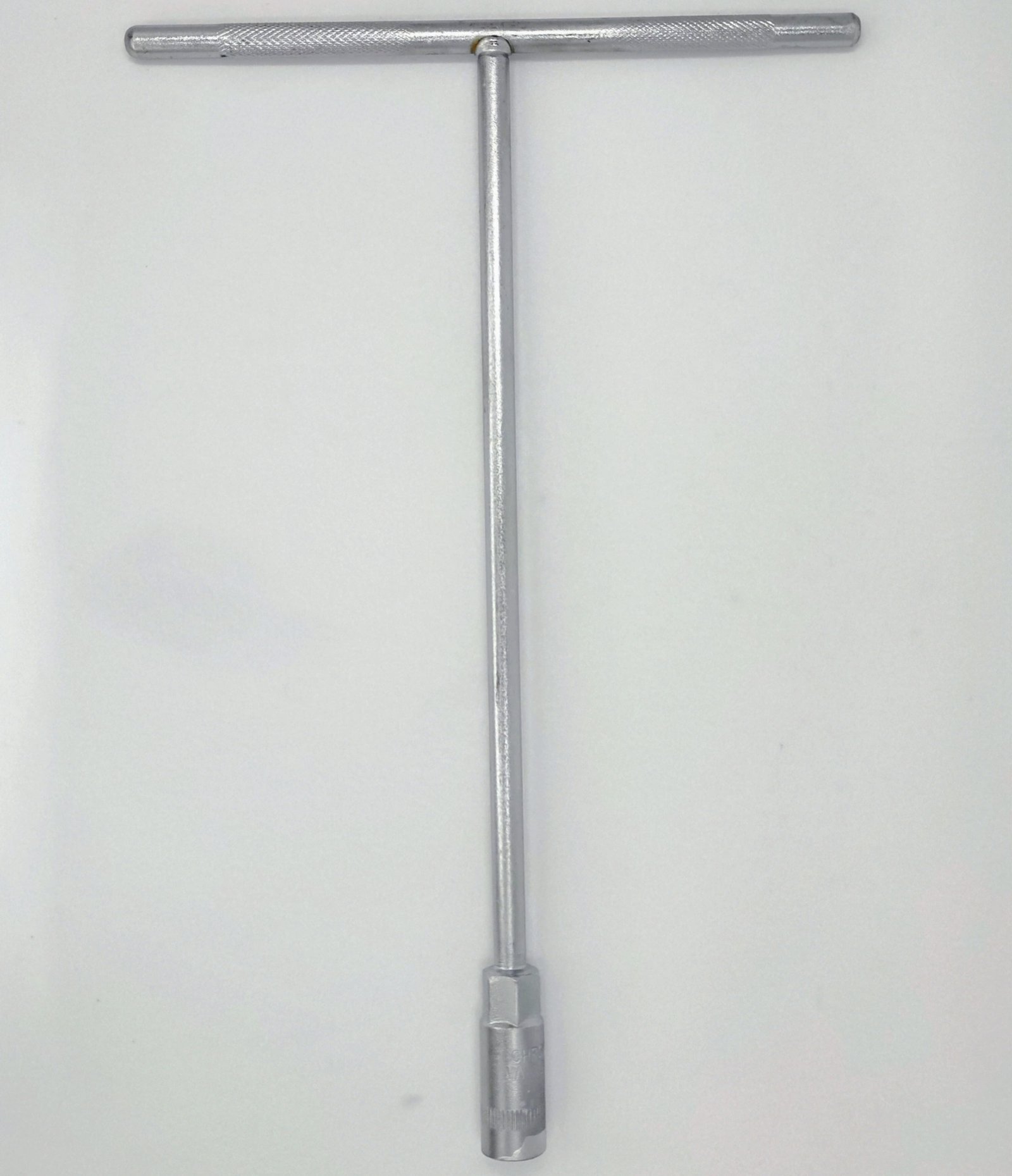 LLAVE "T" LARGA 13MM
